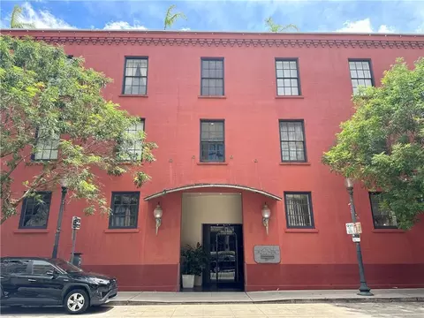 330 Julia St #205, New Orleans, LA 70130