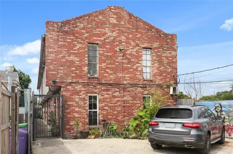 1609 Urquhart St, New Orleans, LA 70116