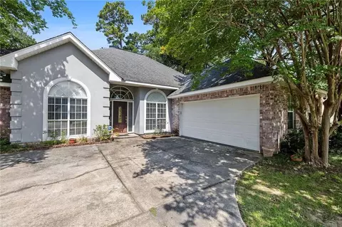 817 Harmony Ln, Mandeville, LA 70471 photo 1