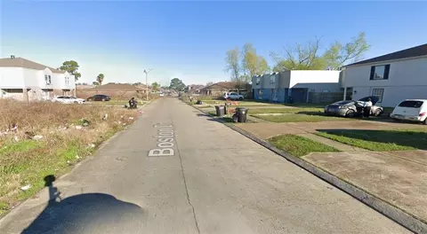 6920 Boston Dr, New Orleans, LA 70127