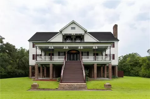 10001 Patterson Rd, New Orleans, LA 70131