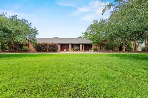 9766 E Park Ave, Houma, LA 70363