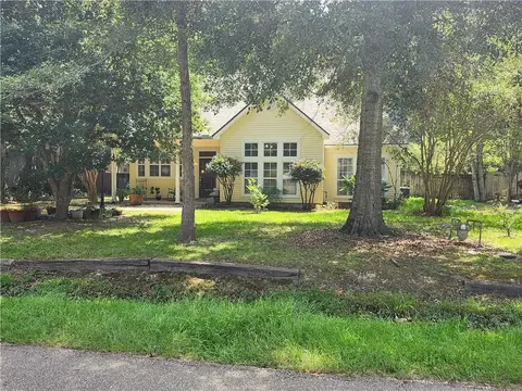 71202 Bryan St, Abita Springs, LA 70420