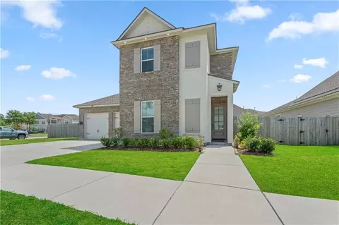 1680 Continental Dr, Covington, LA 70433