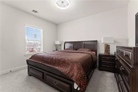 Bedroom - 1680 Continental Dr, Covington, LA 70433 photo 4 of 5