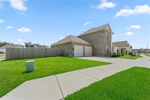 Other - 1680 Continental Dr, Covington, LA 70433 photo 1 of 8