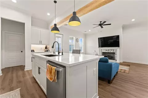 Kitchen - 1680 Continental Dr, Covington, LA 70433 photo 3 of 3