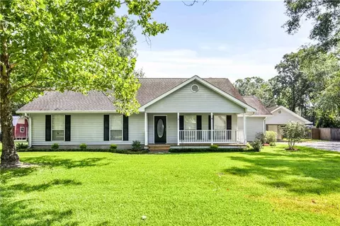 41198 Rolling Hill Dr, Hammond, LA 70403