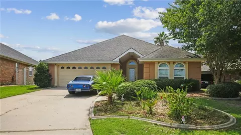 213 Chimaera Ln, Slidell, LA 70458
