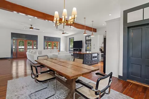 Dining - 204 W 15th Ave, Covington, LA 70433 photo 1 of 1