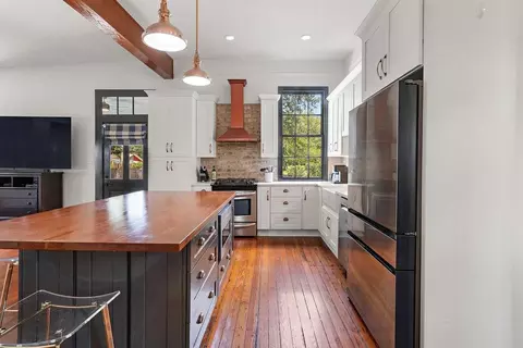 Kitchen - 204 W 15th Ave, Covington, LA 70433 photo 2 of 3
