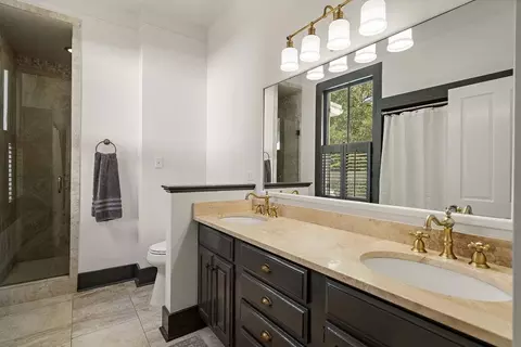 Bath - 204 W 15th Ave, Covington, LA 70433 photo 2 of 4