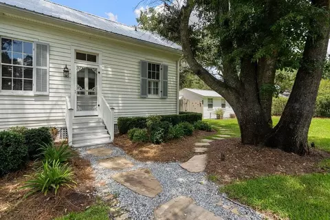 Exterior - 204 W 15th Ave, Covington, LA 70433 photo 10 of 10