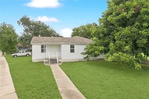 4663 Camelia St, New Orleans, LA 70126