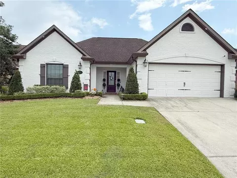 2717 Creole Ct, Marrero, LA 70072