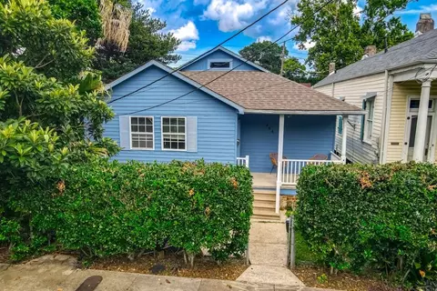 424 Fern St, New Orleans, LA 70118