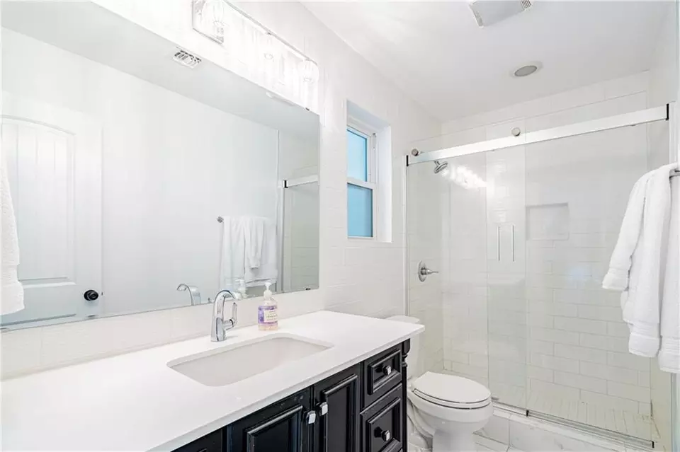 Bath - 5430 Saint Bernard Ave, New Orleans, LA 70122 photo 1 of 3