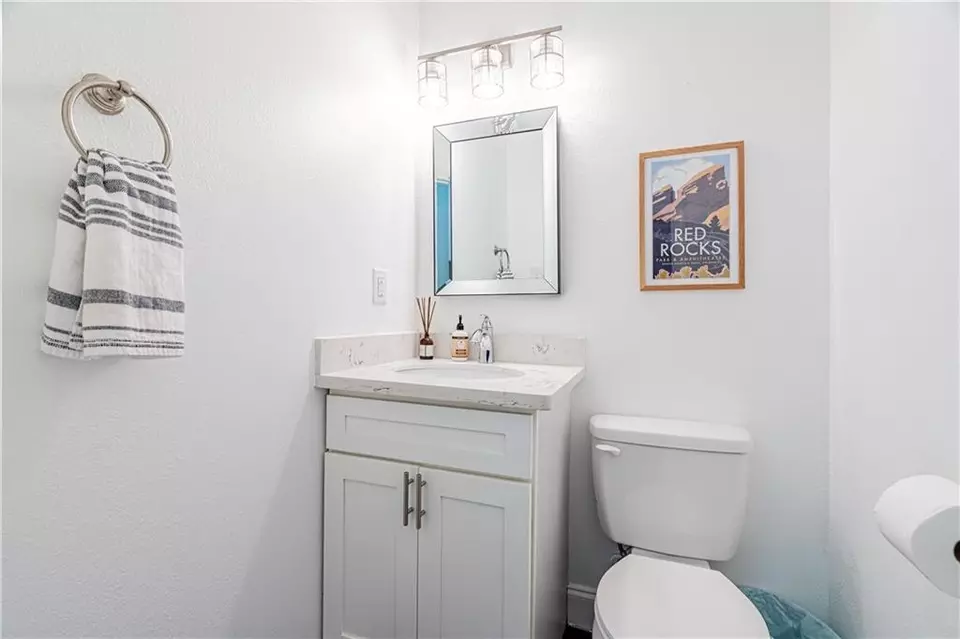 Bath - 5430 Saint Bernard Ave, New Orleans, LA 70122 photo 3 of 3