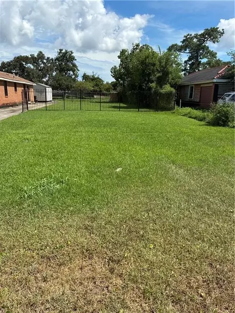 10922 Curran St, New Orleans, LA 70127