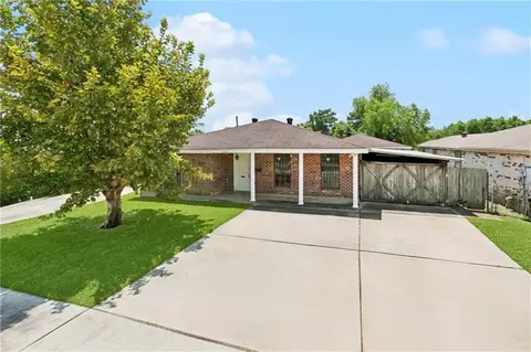 13734 Lourdes St, New Orleans, LA 70129