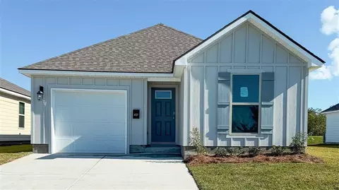 407 Holmes Blvd, Terrytown, LA 70056