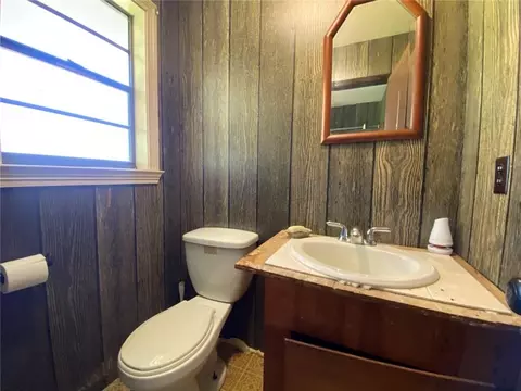 Bath - 20213 Narrow Rd, Covington, LA 70435 photo 2 of 2