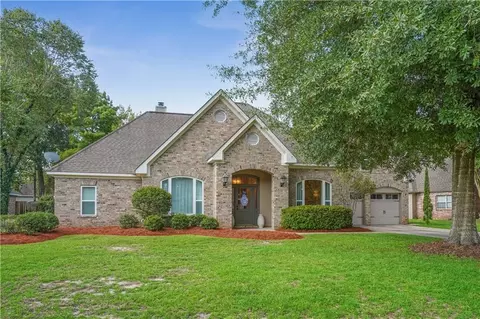 430 Red Maple Dr, Mandeville, LA 70448 photo 1