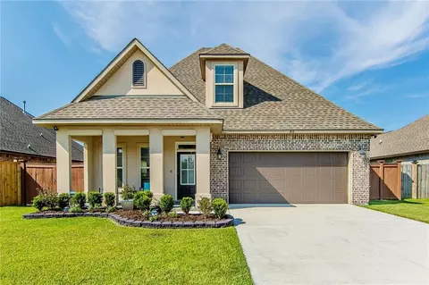 312 Highland Oaks Ave, Gray, LA 70359