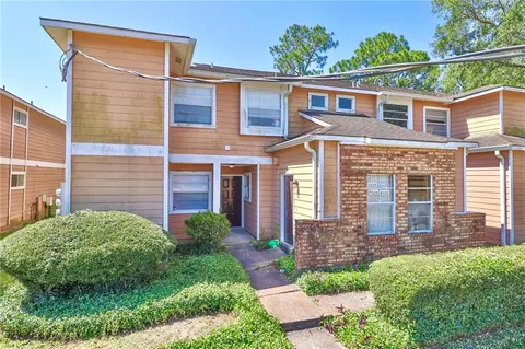 2425 Oxford Pl #106, Gretna, LA 70056