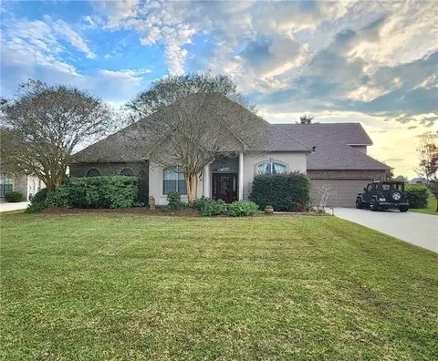 210 E Augusta Ln, Slidell, LA 70458