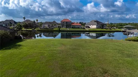 1456 Royal Palm Dr, Slidell, LA 70458