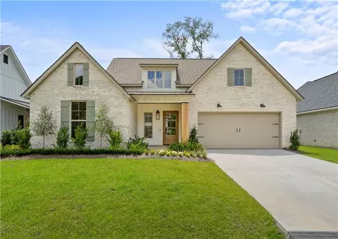 5044 Twin River Pl, Covington, LA 70433