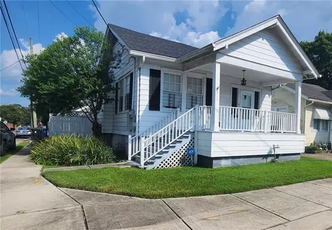 7 Melodia Ct, New Orleans, LA 70125