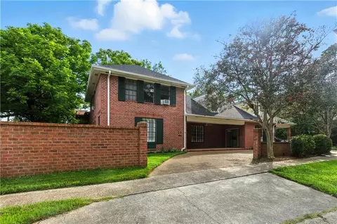 2142 Calhoun St, New Orleans, LA 70118