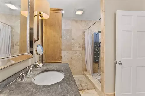 Bath - 81439 Jim Sharp Rd, Covington, LA 70435 photo 2 of 6