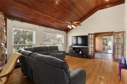 Living - 81439 Jim Sharp Rd, Covington, LA 70435 photo 2 of 4