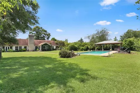 Exterior - 81439 Jim Sharp Rd, Covington, LA 70435 photo 9 of 13