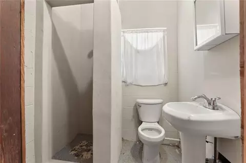 Bath - 81439 Jim Sharp Rd, Covington, LA 70435 photo 6 of 6