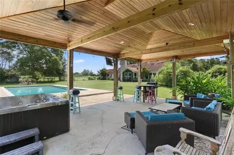 Exterior - 81439 Jim Sharp Rd, Covington, LA 70435 photo 6 of 13