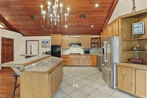 Kitchen - 81439 Jim Sharp Rd, Covington, LA 70435 photo 1 of 3