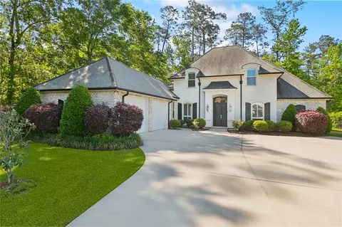 680 Millikens Bnd, Covington, LA 70433