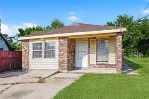 7911 Tarpon St, New Orleans, LA 70126