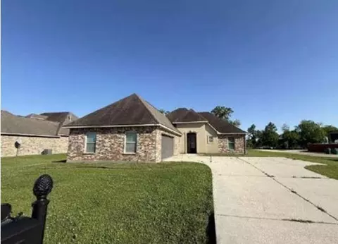 391 Crossing North St, Thibodaux, LA 70301