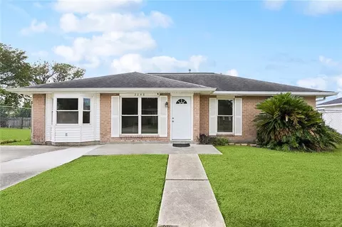 2048 Carver Dr, Marrero, LA 70072