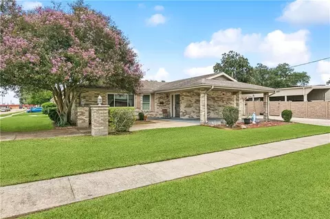 2129 Potomac Dr, Marrero, LA 70072