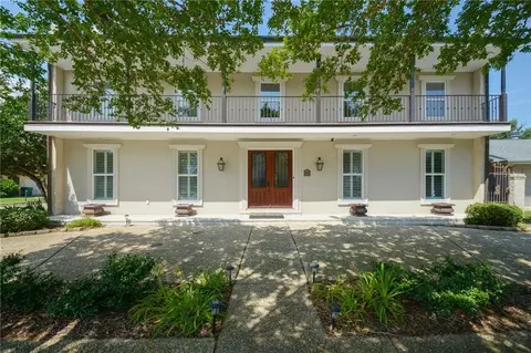 4000 Tolmas Dr, Metairie, LA 70002