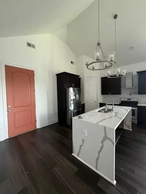 Entry Way - 1604 Schnell Dr, Arabi, LA 70032 photo 4 of 4