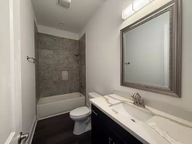 Bath - 1604 Schnell Dr, Arabi, LA 70032 photo 3 of 3