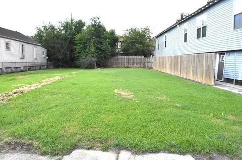 3213 Delachaise St, New Orleans, LA 70125