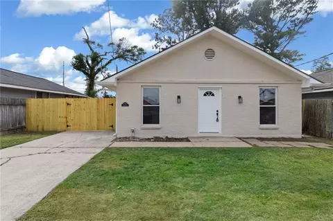 2717 Corinne Dr, Marrero, LA 70072